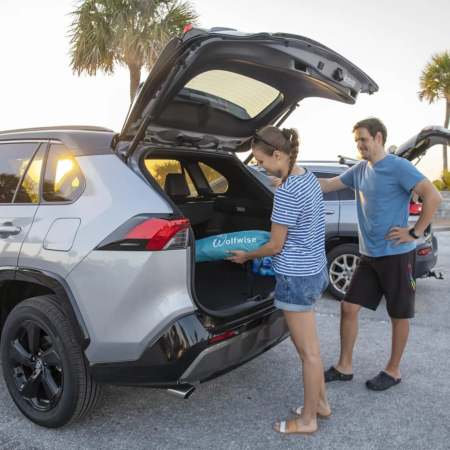 WolfWise 2-3 Person Portable Beach Tent UPF 50+ Sun Shade Canopy Umbrella with Extendable Floor, Blue - Image 3